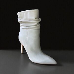 New! MARC FISHER LTD RAYYA DRESS BOOTIE Chic Cream
Leather Size 8 MEDIUM